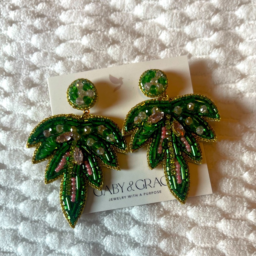 Brand new summer palm beaded earrings